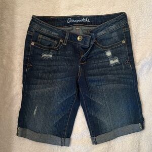Aeropostale capri. Size 00